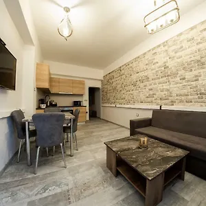 downtown-life-apartment.sofiahotelsbg.com/